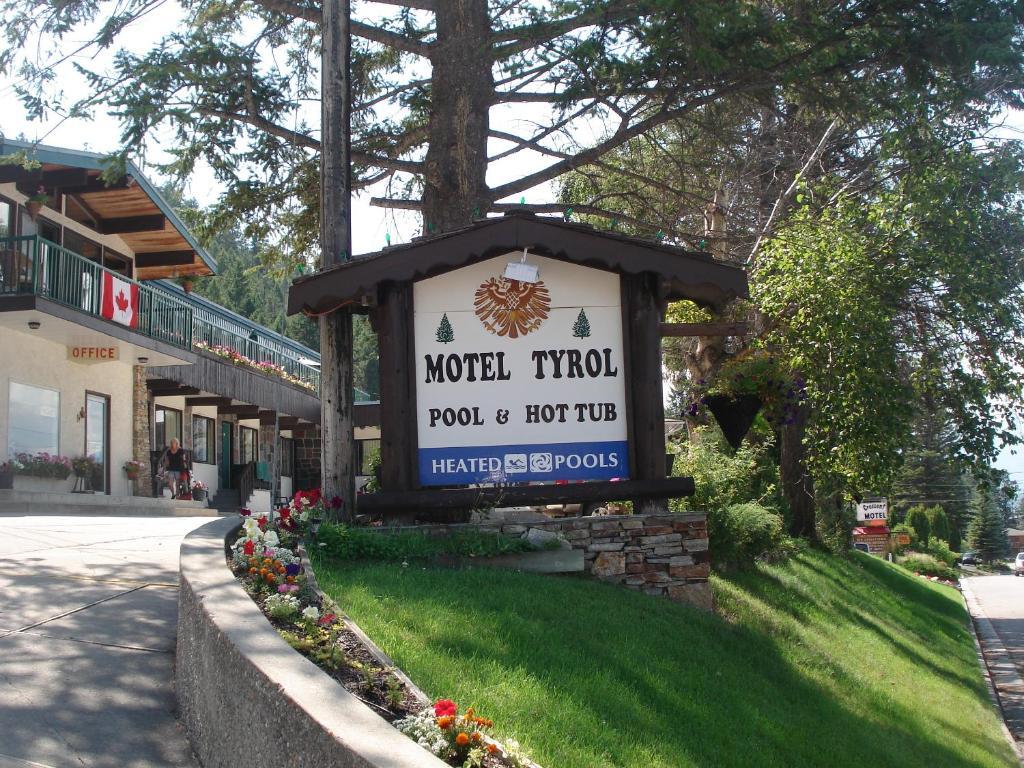 רדיום הוט ספרינגס Motel Tyrol מראה חיצוני תמונה
